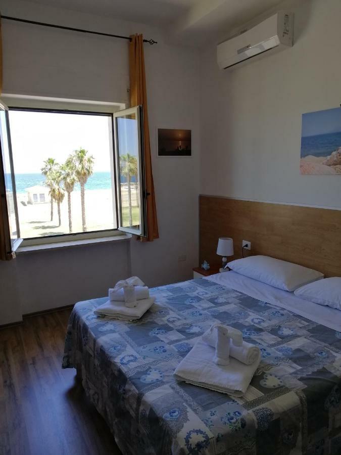 B&B Altamarea Marina di Schiavonea Εξωτερικό φωτογραφία